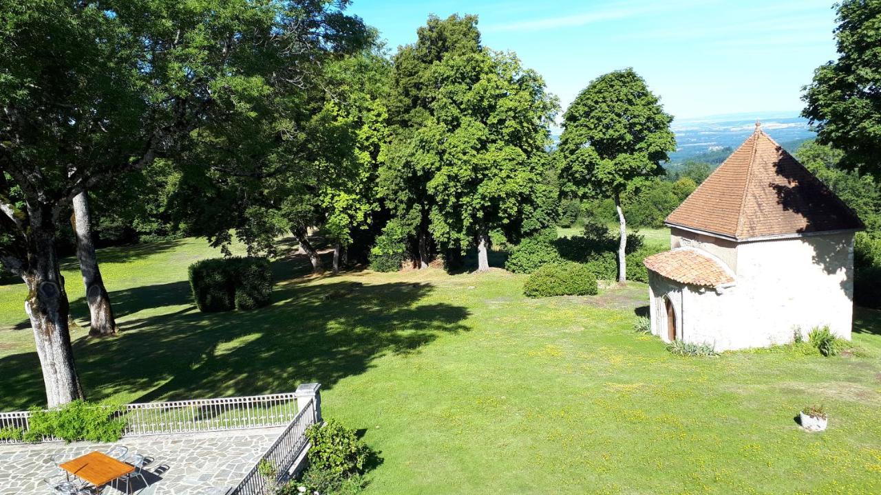 Bed and Breakfast Domaine De Montvianeix Saint-Victor-Montvianeix Esterno foto