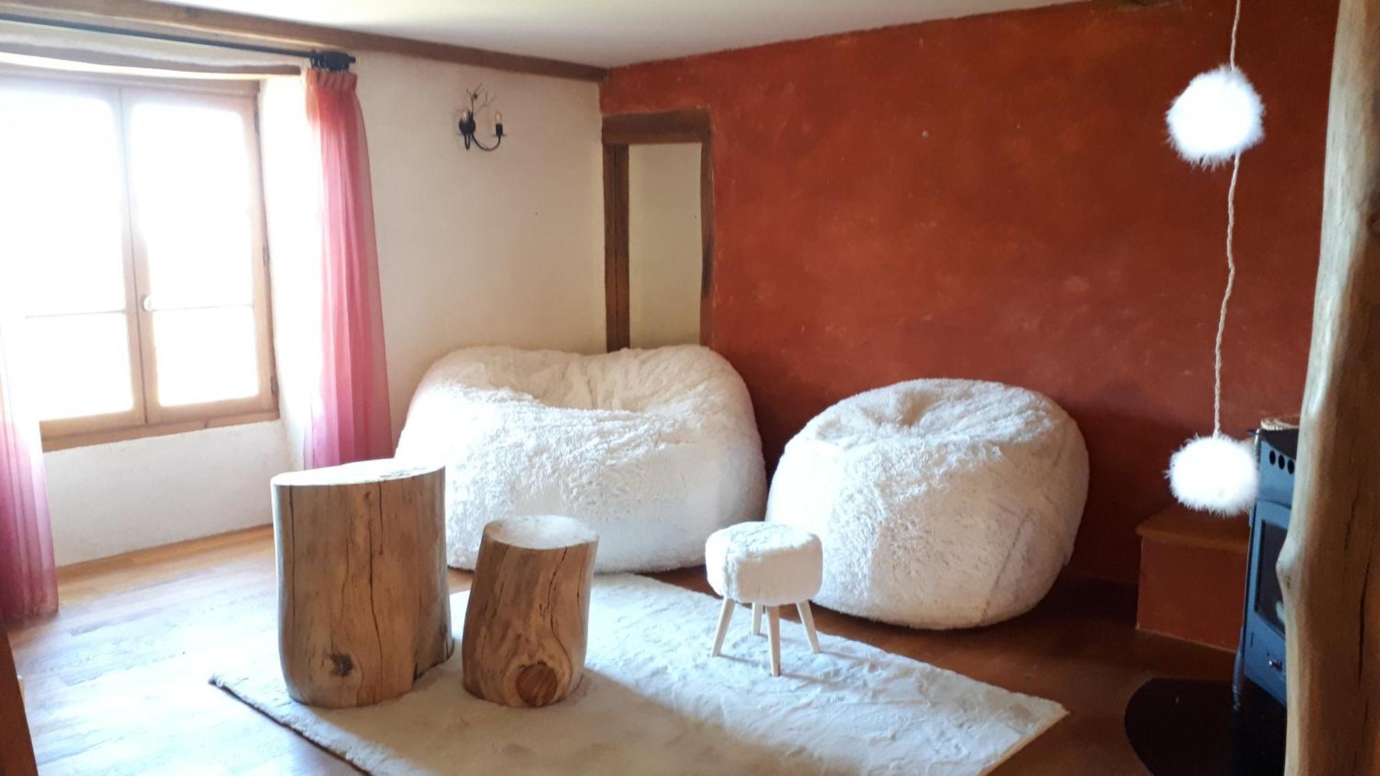 Bed and Breakfast Domaine De Montvianeix Saint-Victor-Montvianeix Esterno foto